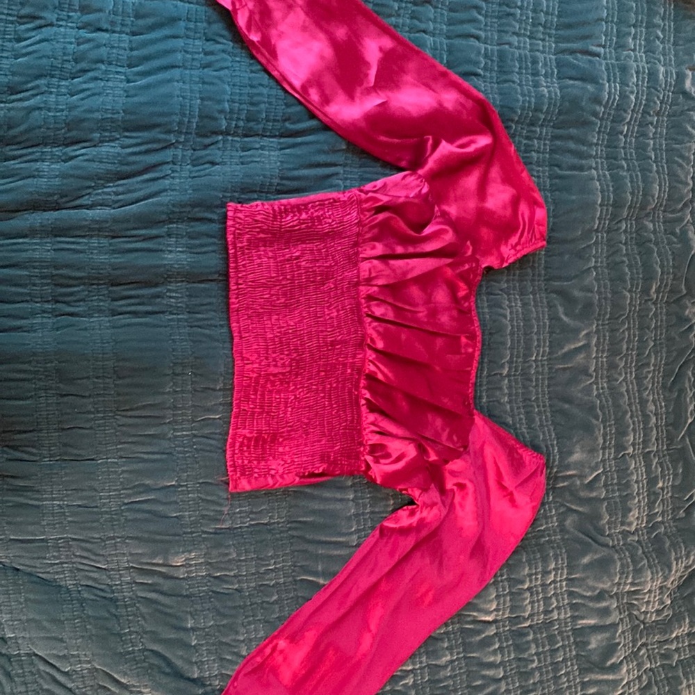 Satin purple crop blouse, size medium,wore once. In good condition.